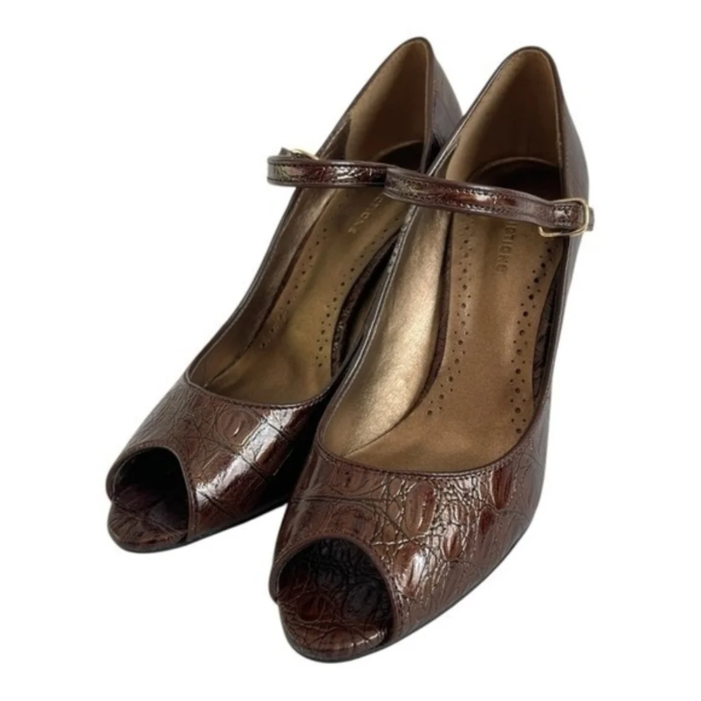 Predictions Brown Croco Leatherette Strap Heels Women’s Sandals Size 8.5 NWOB